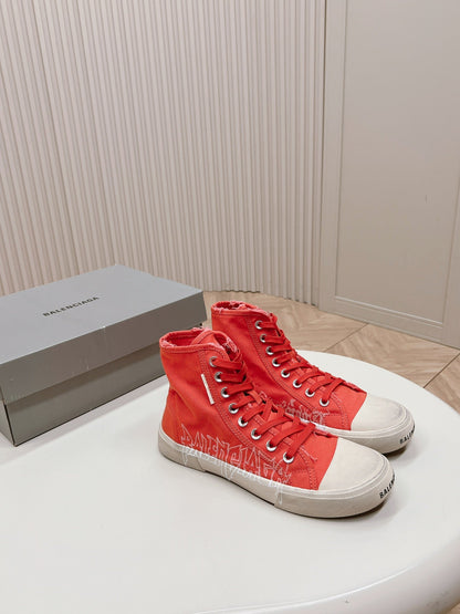 HIGH-TOP SNEAKERS GRAFFITI IN RED CANVAS