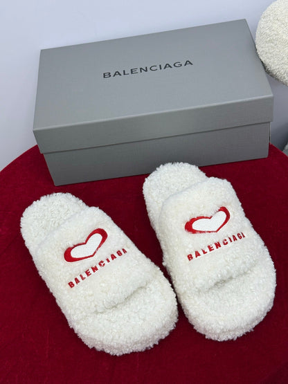 Balenciaga 25s slippers white red wool 467707