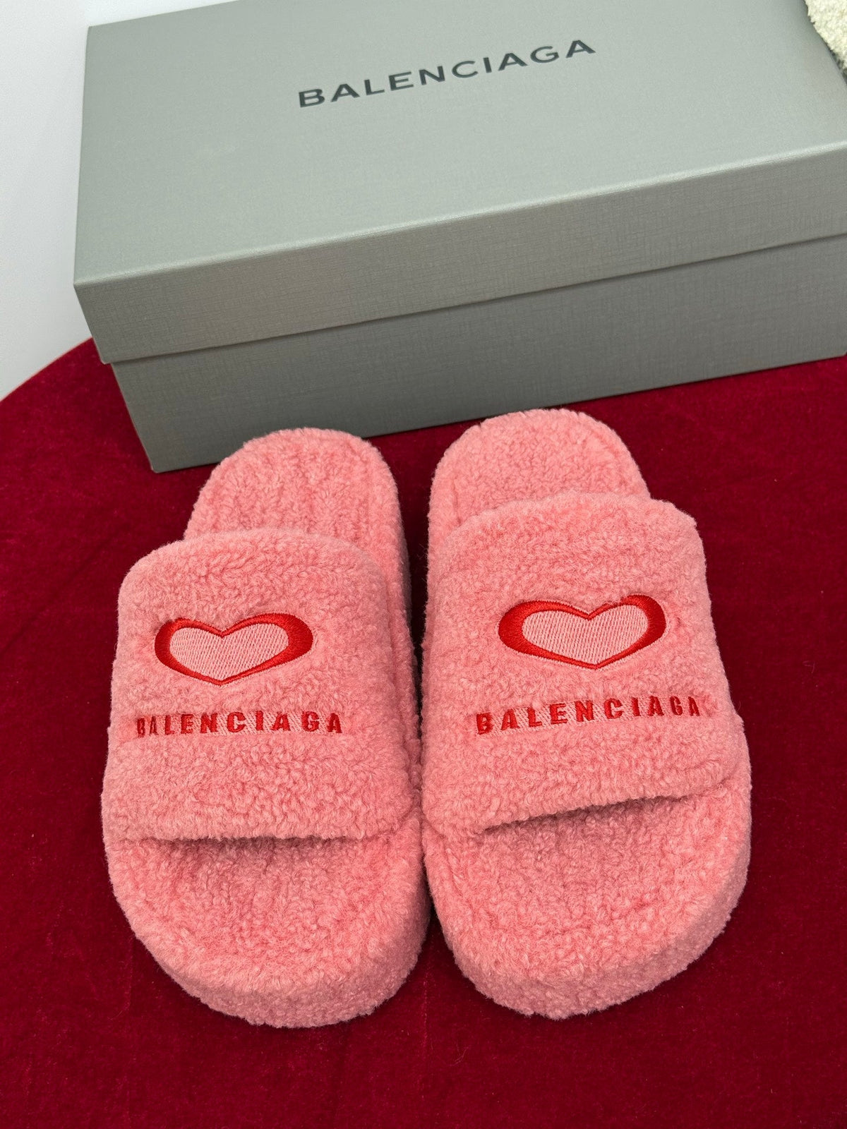 Balenciaga 25s slippers pink red wool 467708