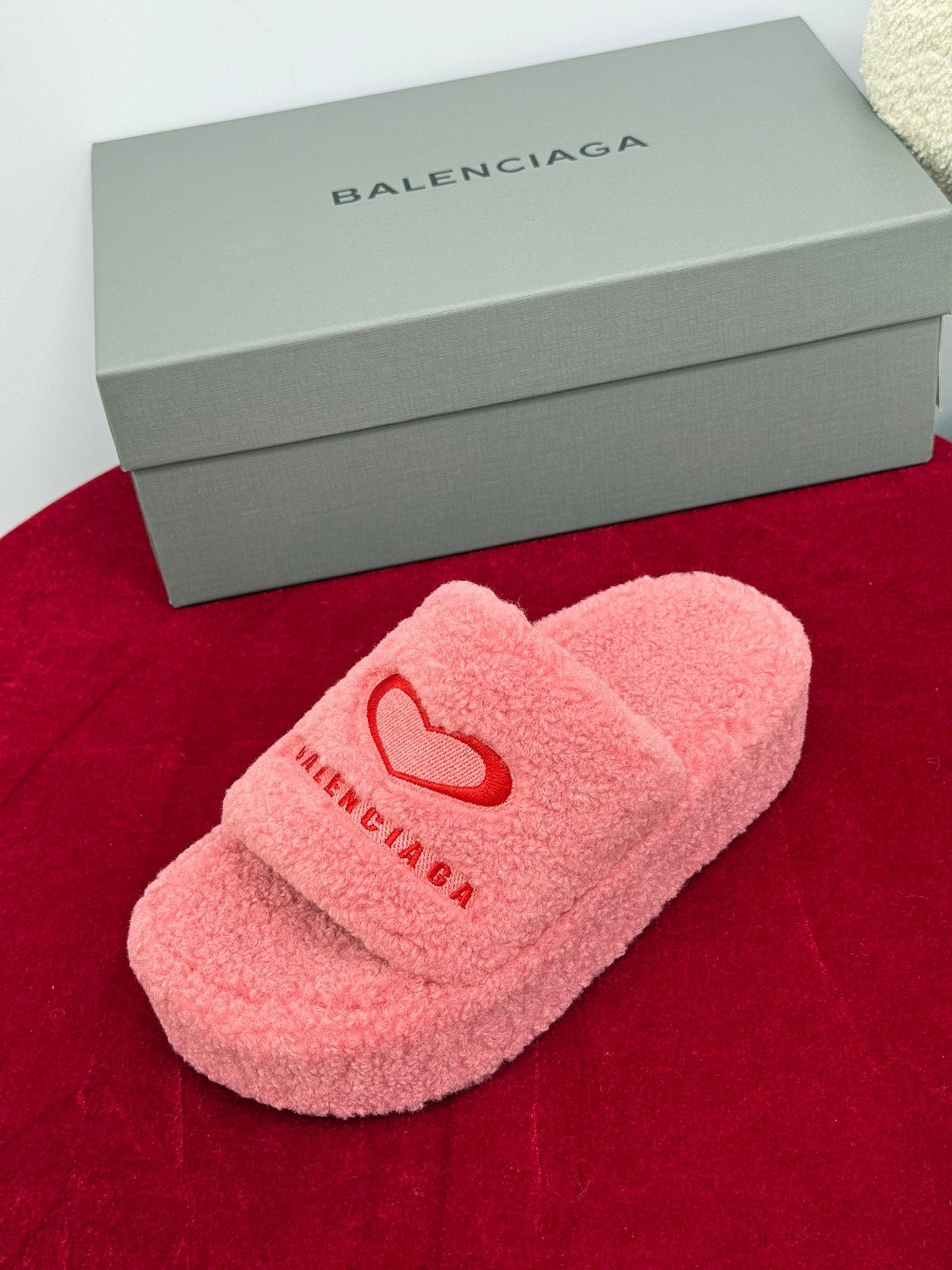 Balenciaga 25s slippers pink red wool 467708
