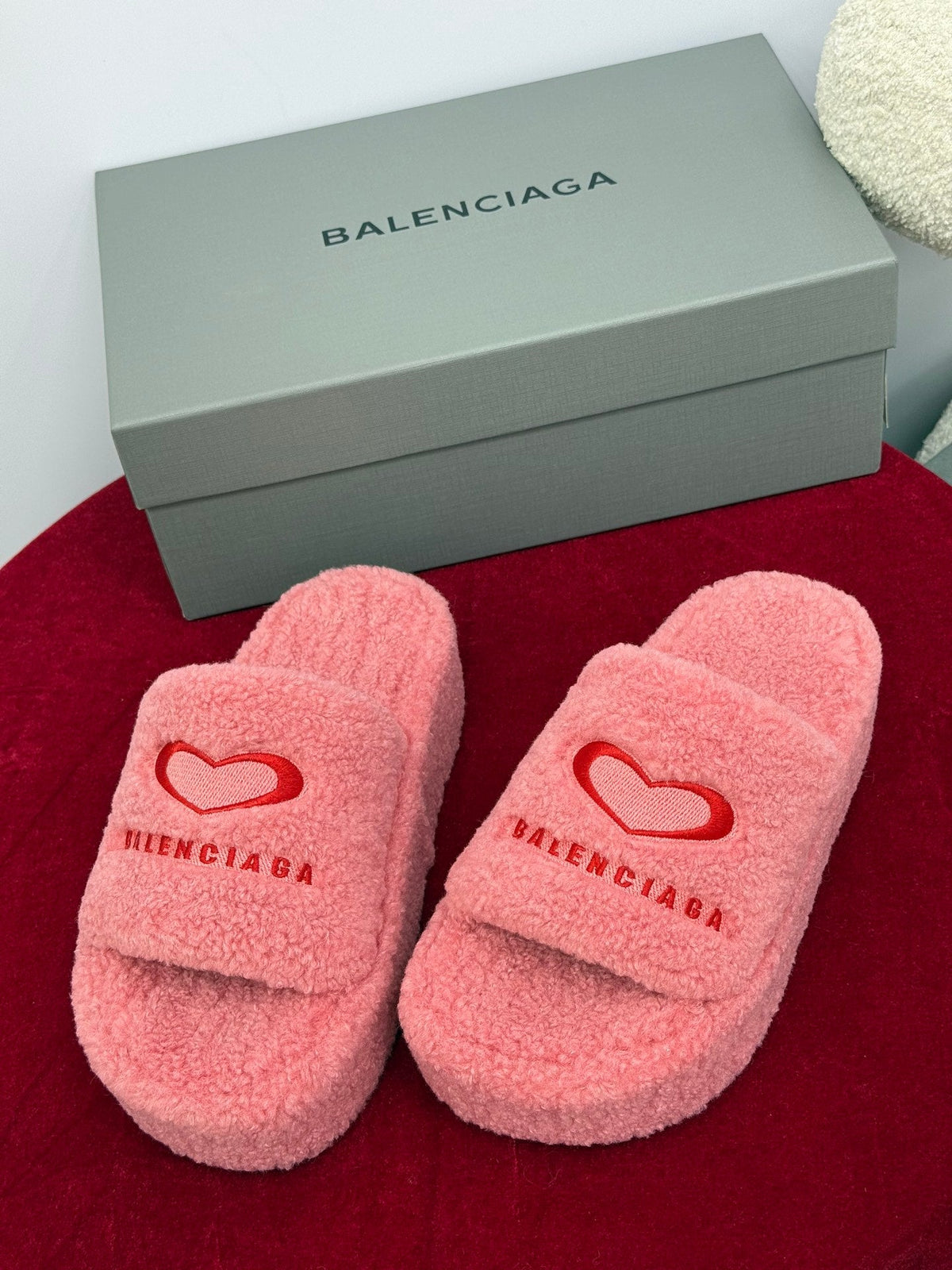 Balenciaga 25s slippers pink red wool 467708