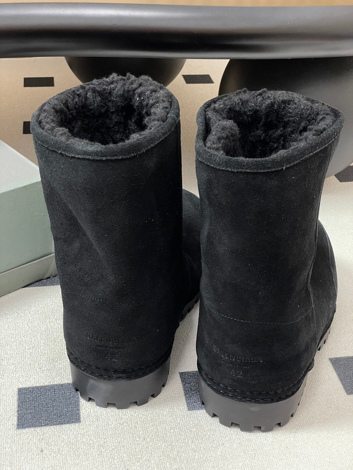 Balenciaga Low Snow Boots Black Suede 535036