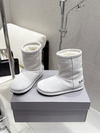 Balenciaga Alaska Soft Booties Pale Gray Suede Shearing 554396